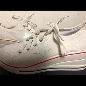 Converse Chuck Taylor Wedge Sneakers Size 7